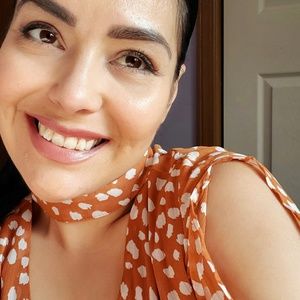 Meet your Posher, Nadia